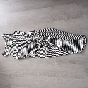 NWT The Vanity Room Striped Front Twist High Low Dress / Size Medium